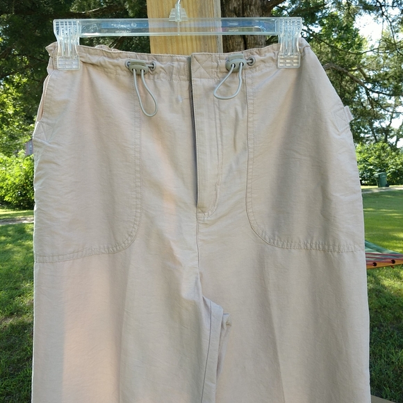 St. John's Bay Capri's Elastic Waist Beige Pockets - Picture 4 of 11